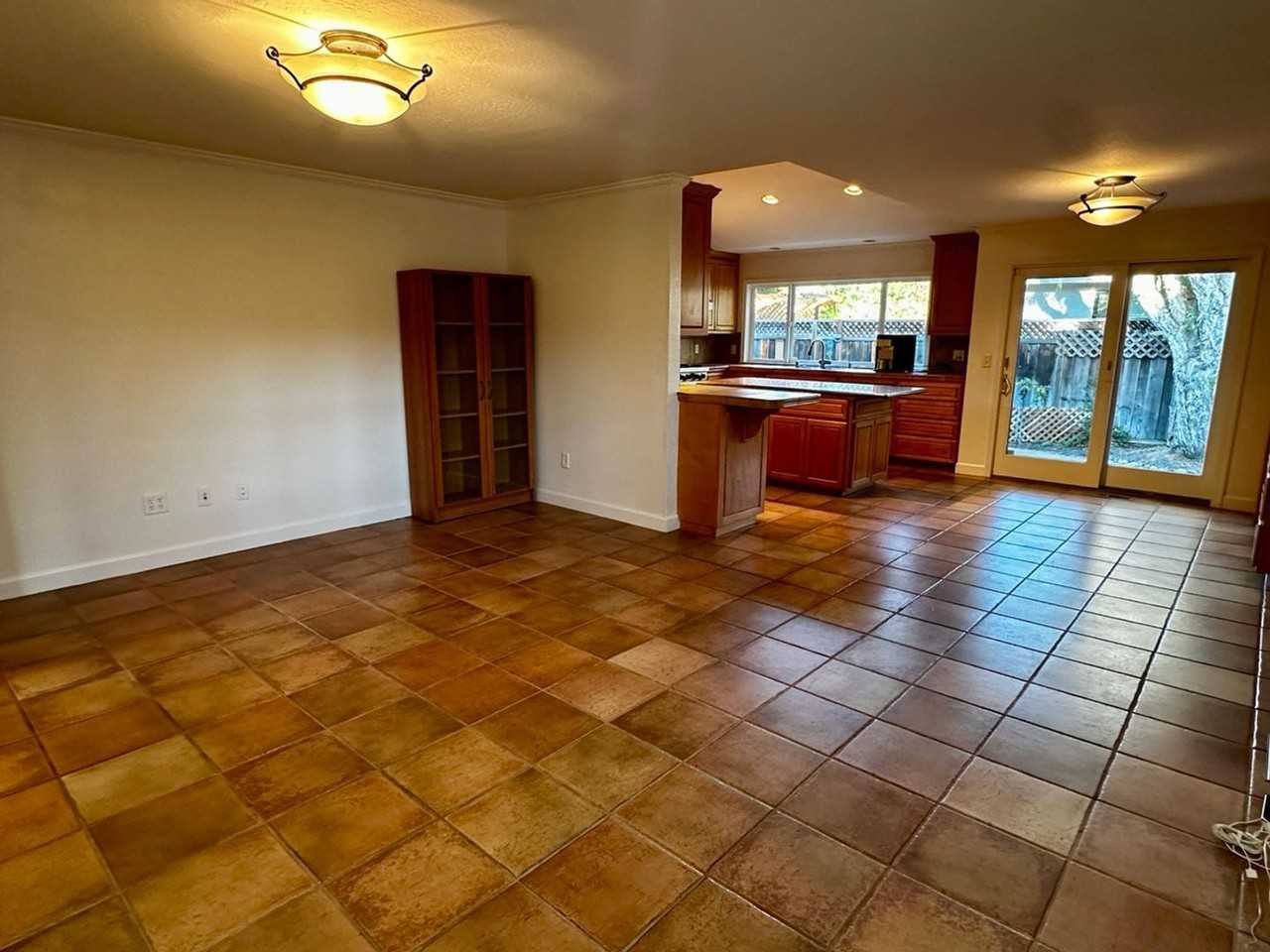 19227 Gunther Ct - Photo 6 of 17