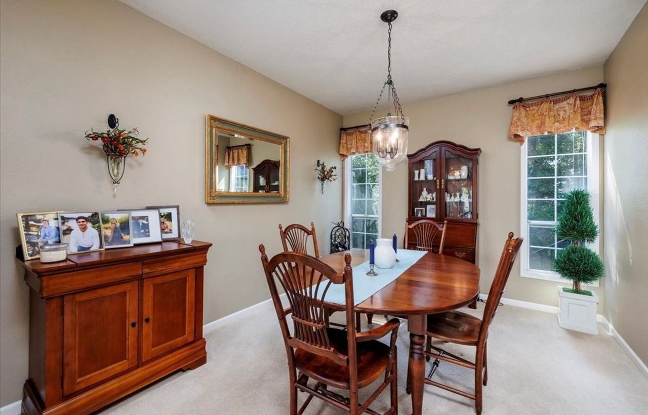 32 Nova Ct - Photo 5 of 26