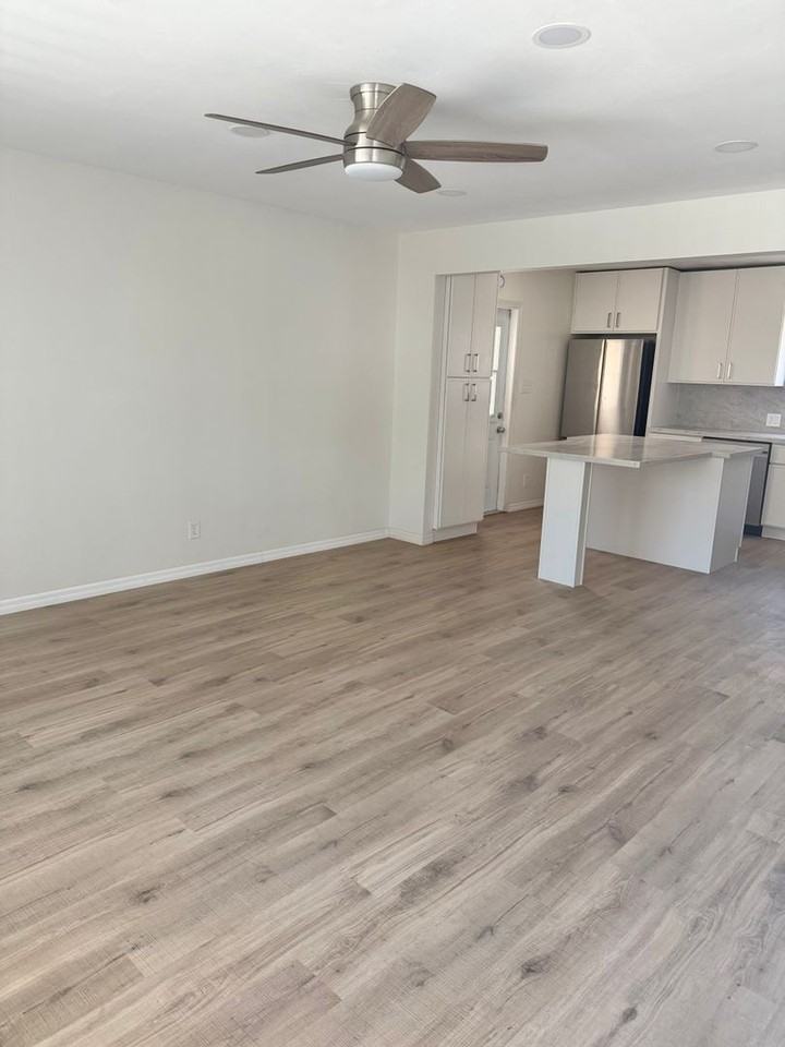 5486 Grape St - Photo 3 of 13