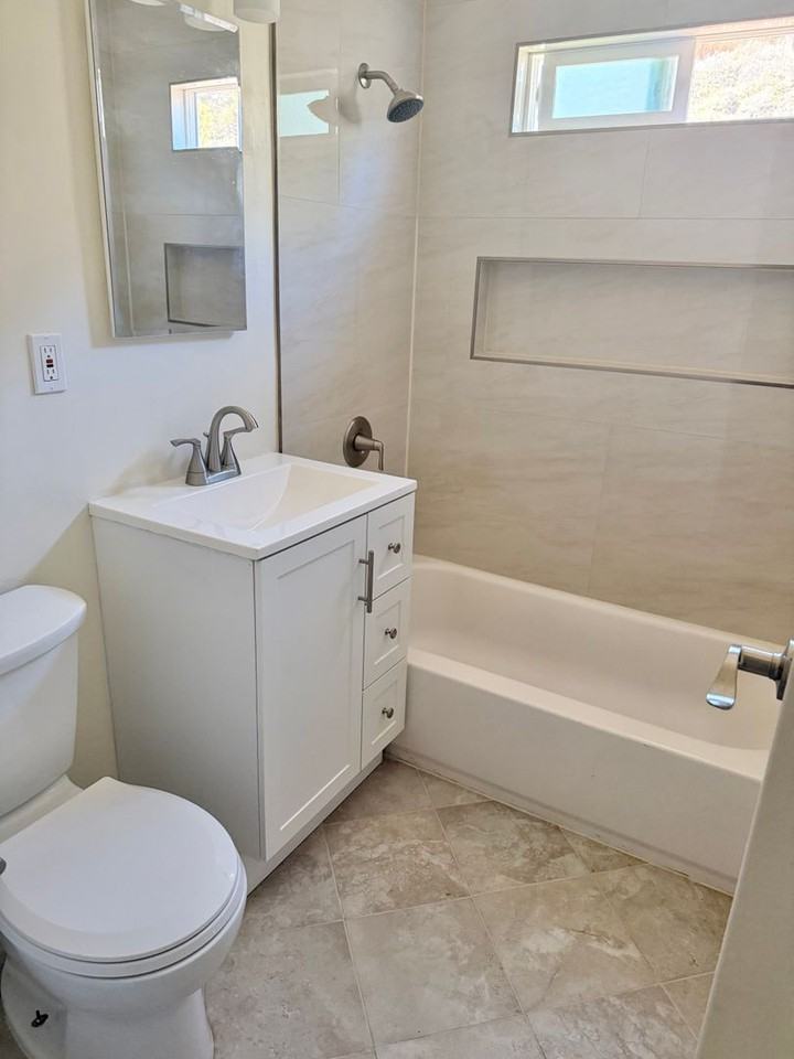 5486 Grape St - Photo 7 of 13