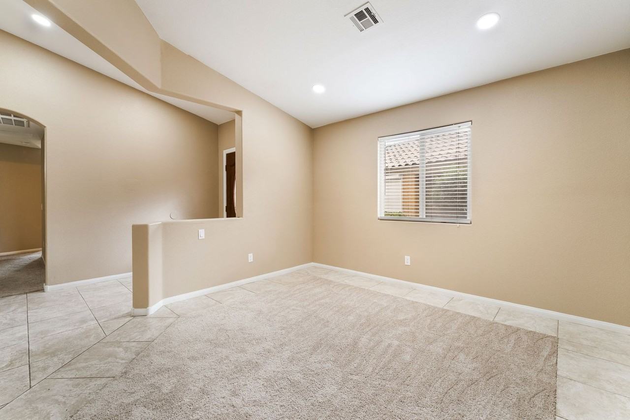 5439 Golden Leaf Ave - Photo 5 of 30
