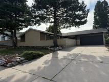 727 Golden Hill St - Photo 1 of 1