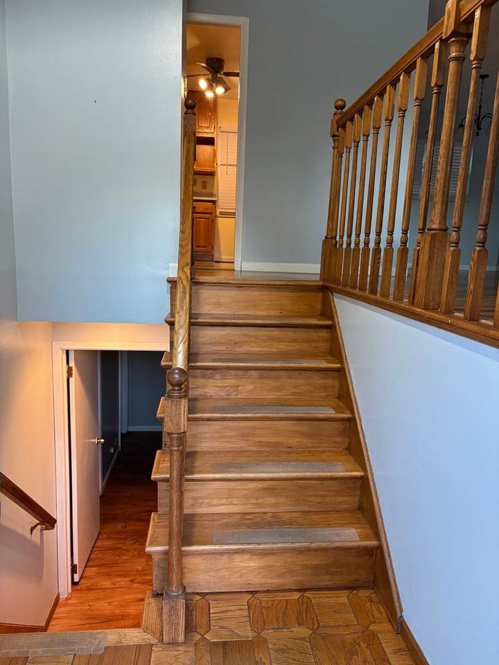 1294 Bexley Ave - Photo 3 of 21