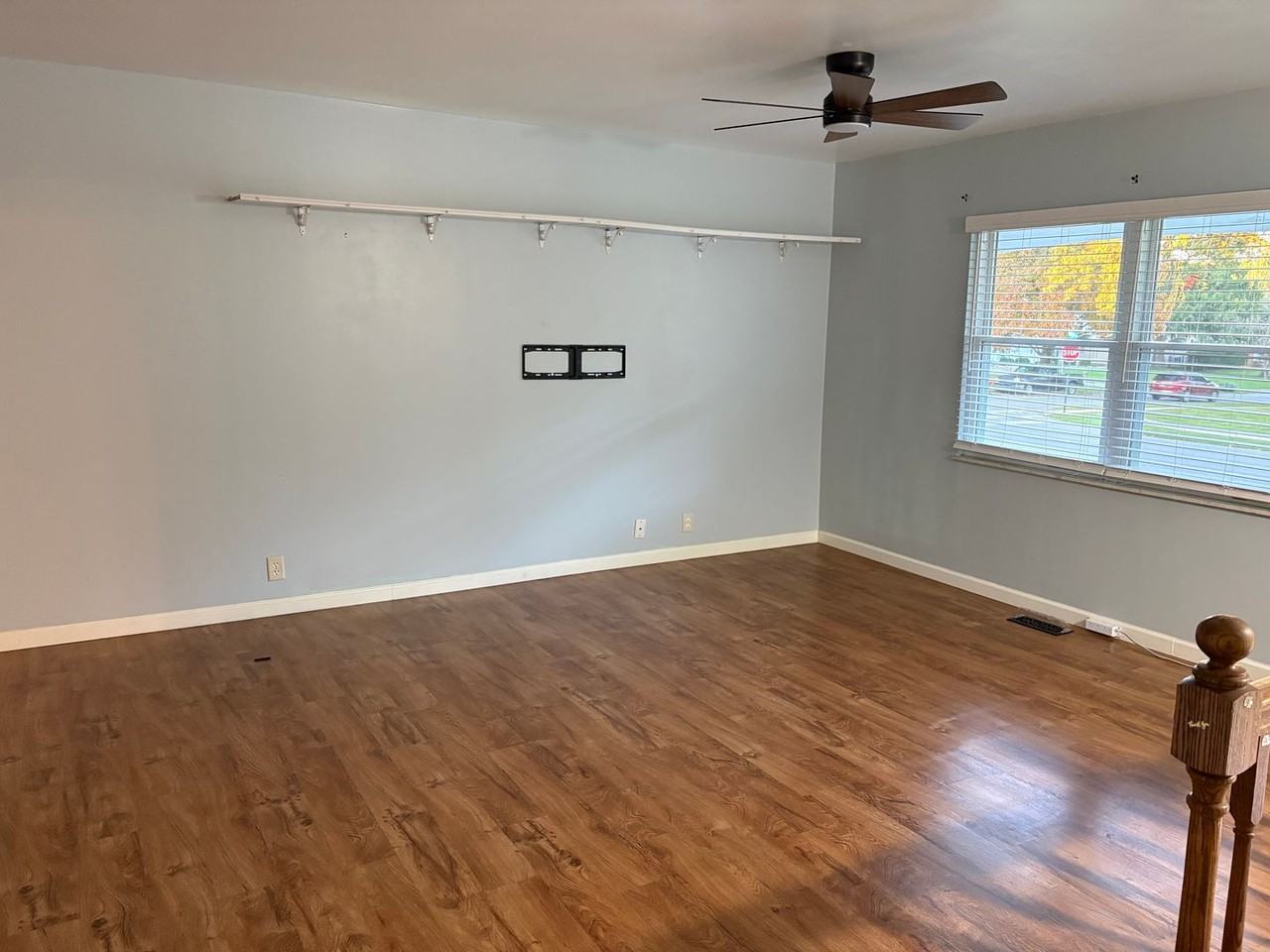 1294 Bexley Ave - Photo 4 of 21