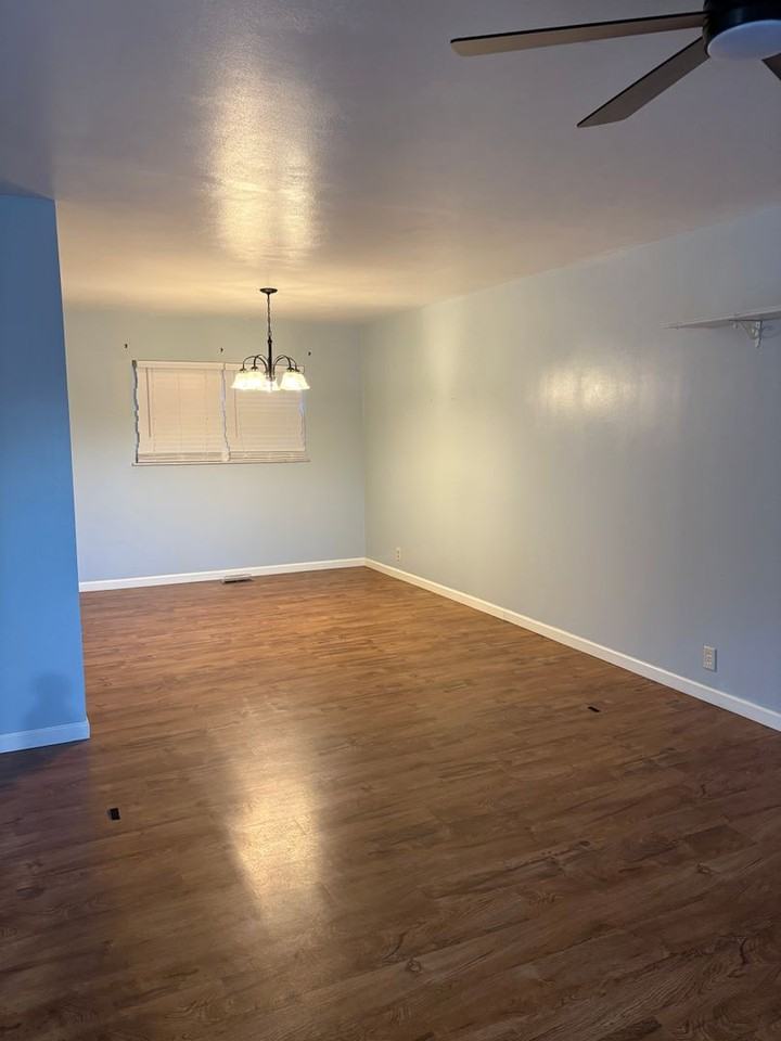 1294 Bexley Ave - Photo 5 of 21