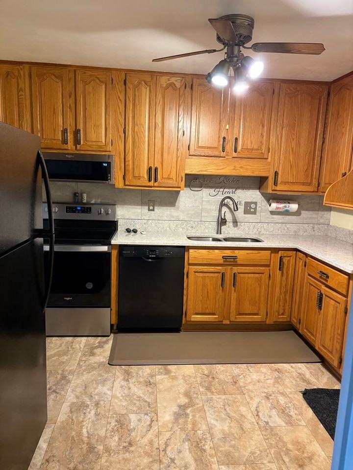 1294 Bexley Ave - Photo 6 of 21