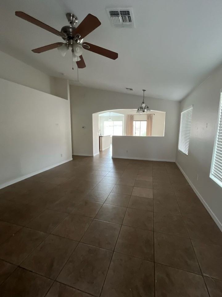 414 S 112th Dr - Photo 5 of 24