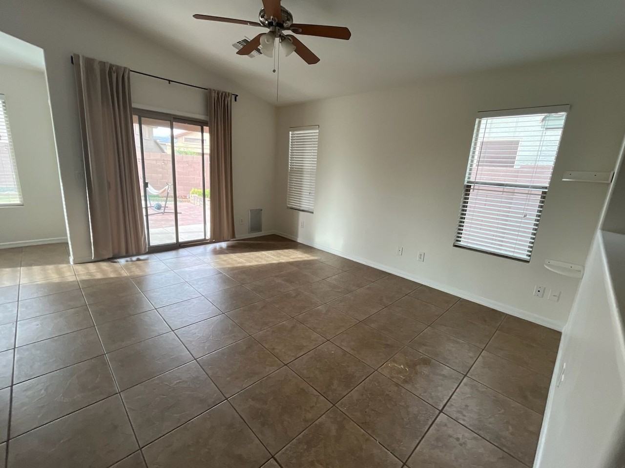 414 S 112th Dr - Photo 6 of 24