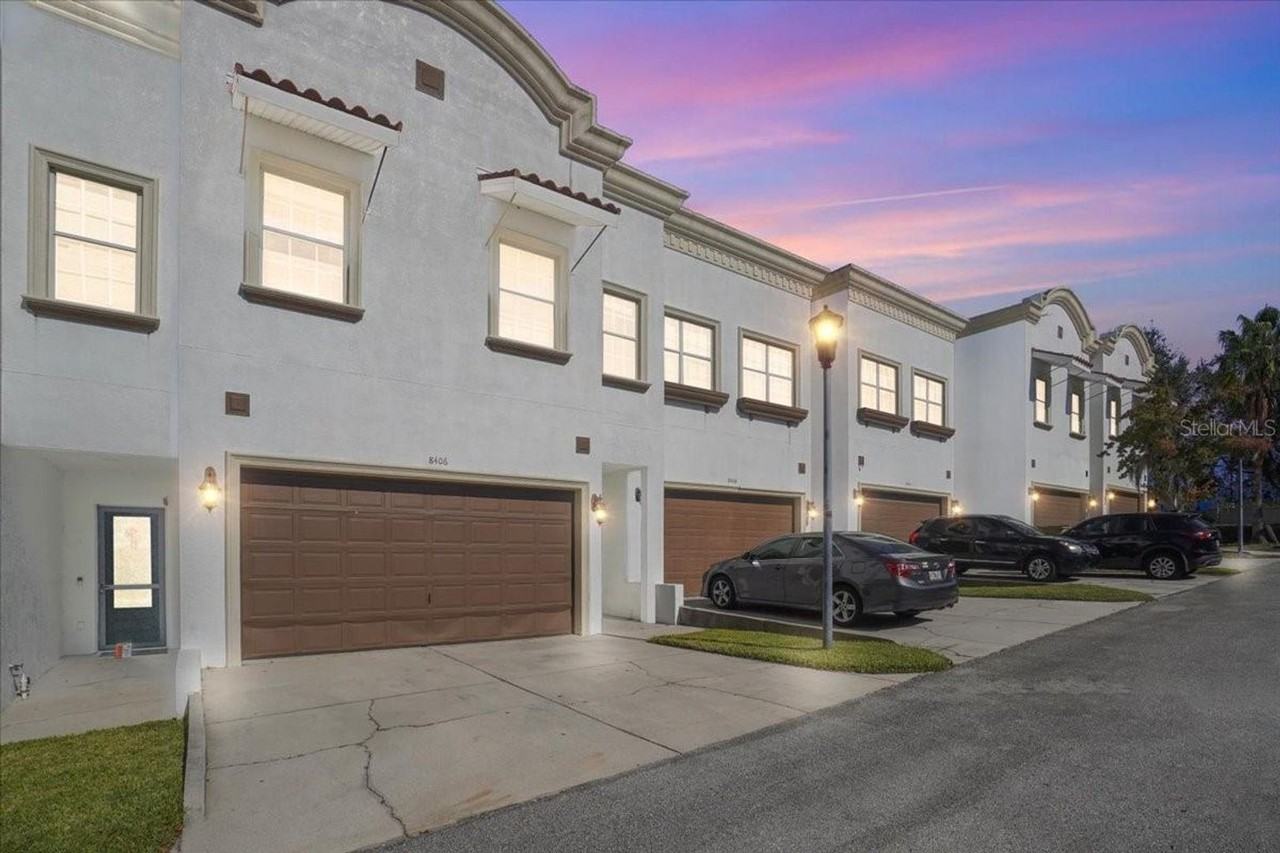 8406 Costa Blanca Ct - Photo 2 of 33