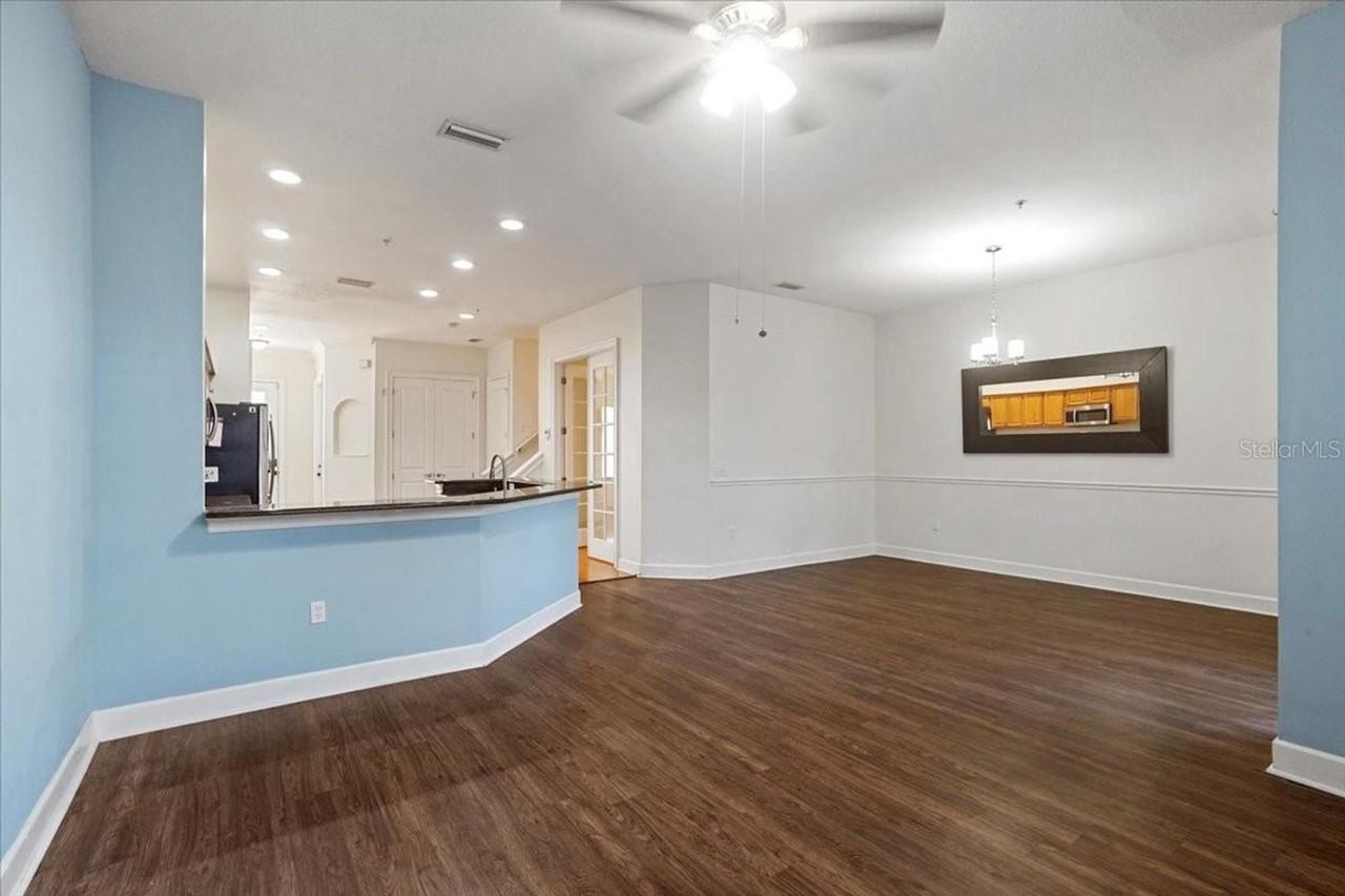8406 Costa Blanca Ct - Photo 7 of 33