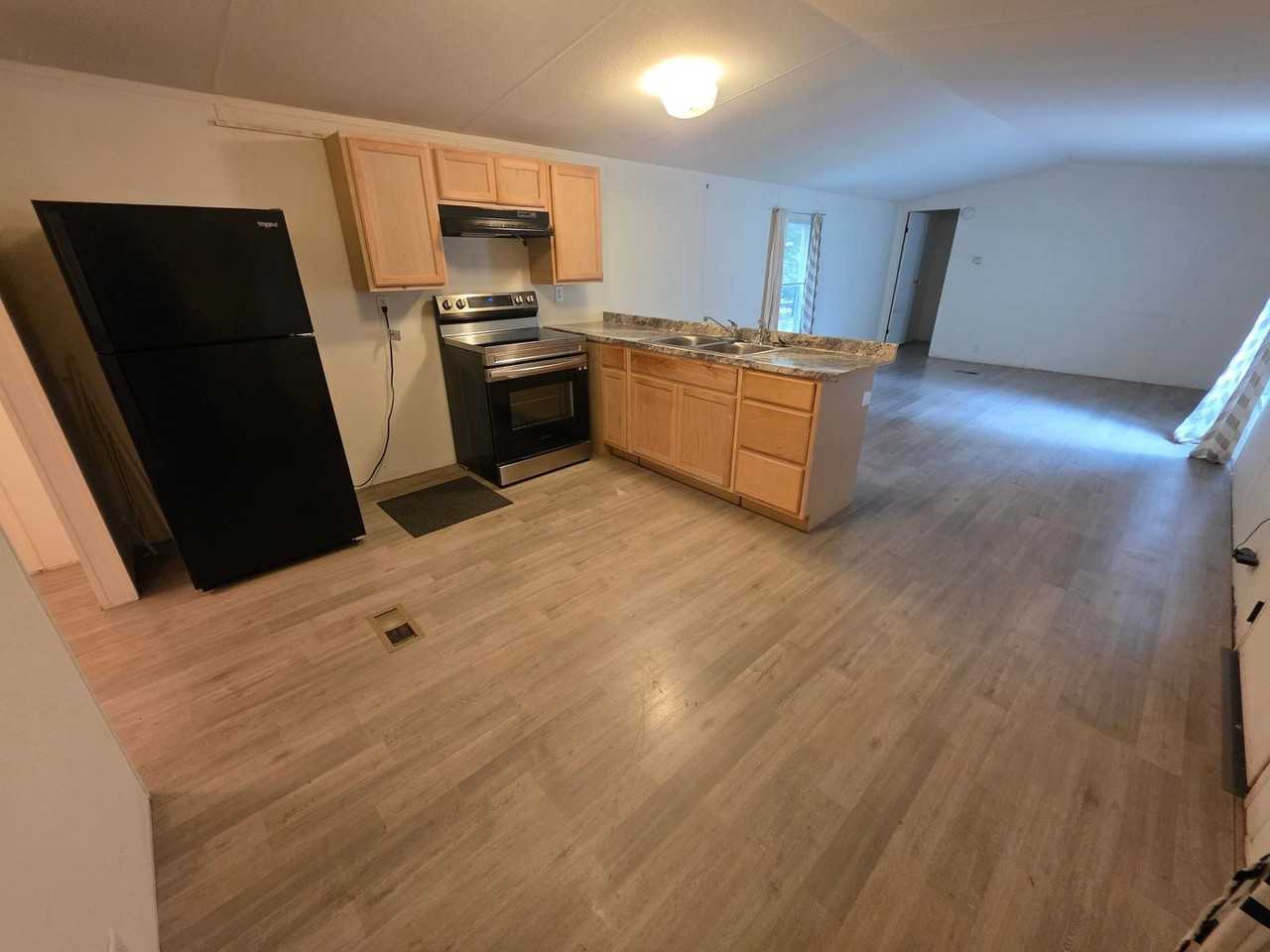 28 White Pine Ln - Photo 3 of 16