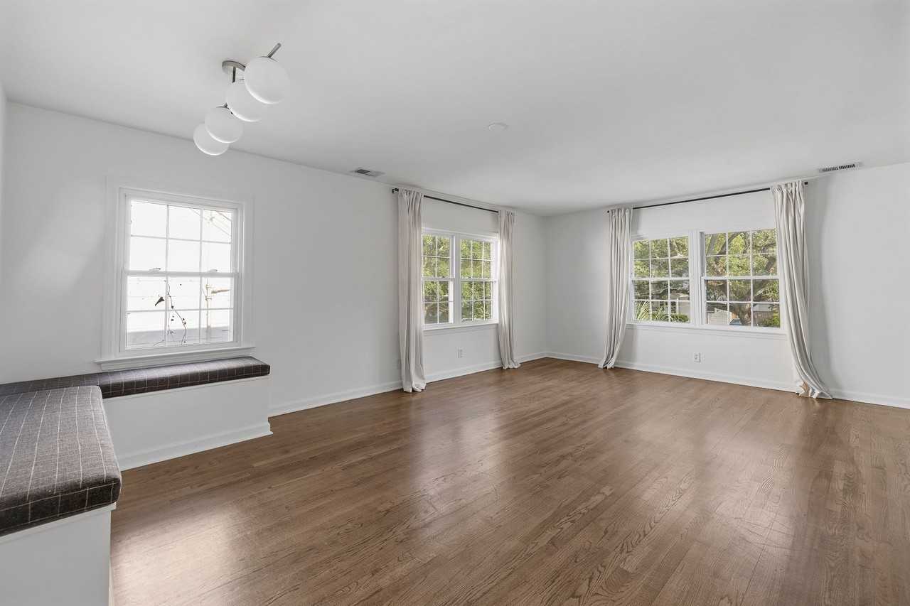 68 Dunnemann Ave - Photo 4 of 21