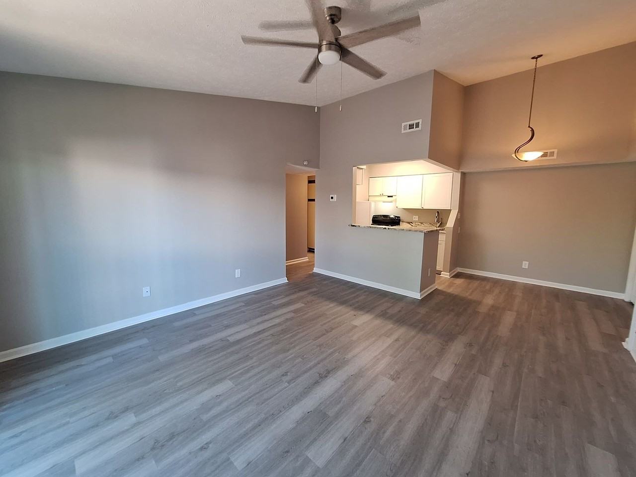 20 Wells Ct - Photo 6 of 16