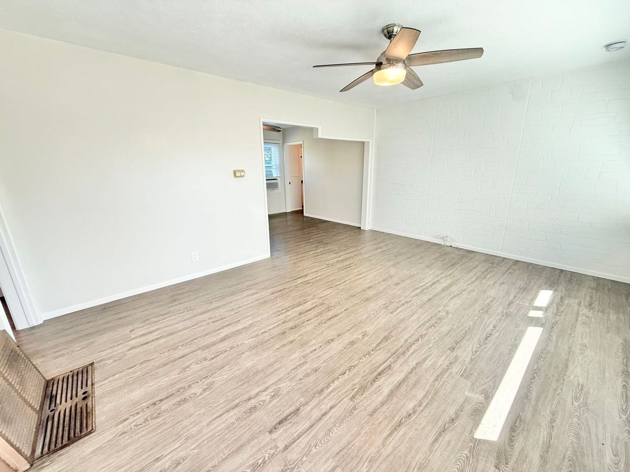 5418 Hayter Ave - Photo 3 of 19
