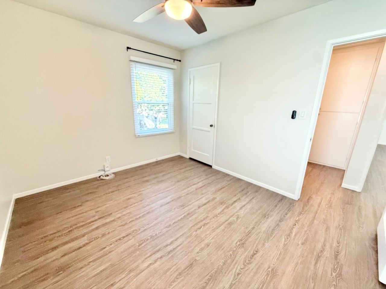 5418 Hayter Ave - Photo 7 of 19