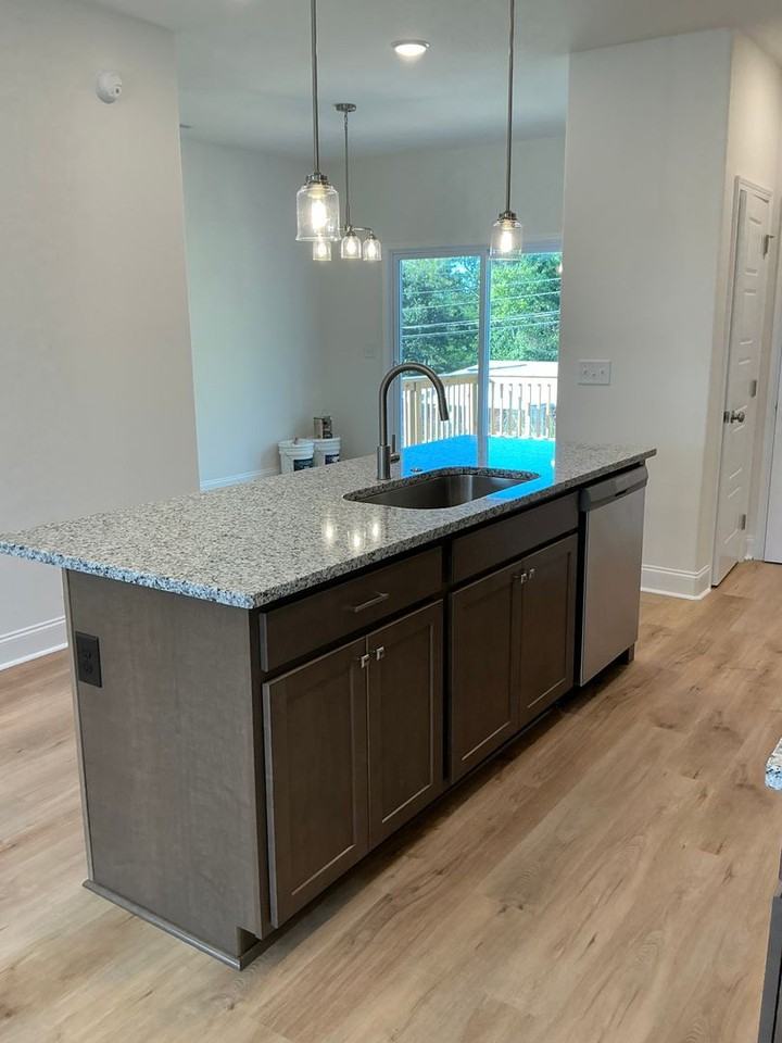 31 Dixon Dr - Photo 6 of 22
