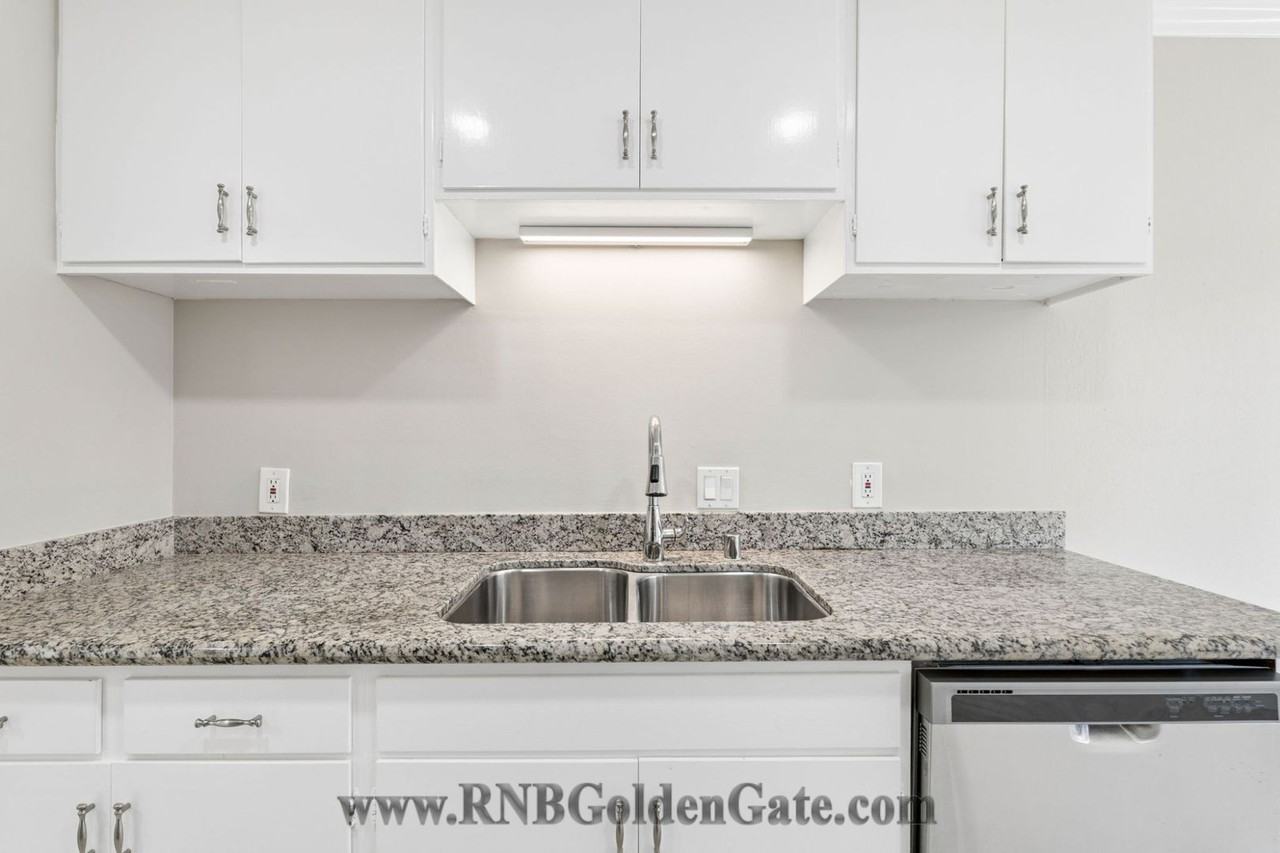 26 Circle Dr - Photo 7 of 29
