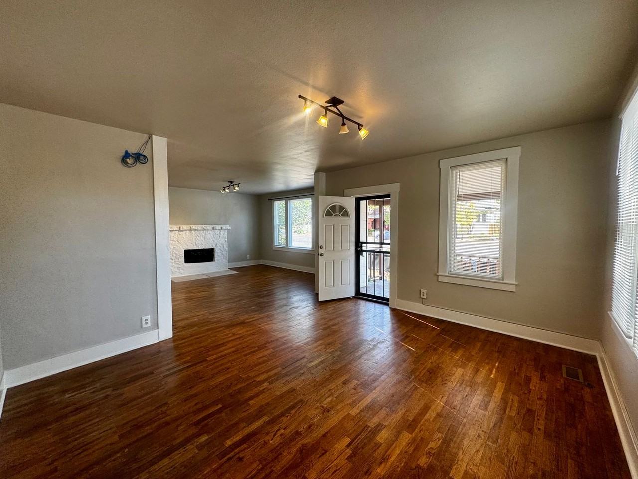2201 W Colorado Ave - Photo 6 of 50