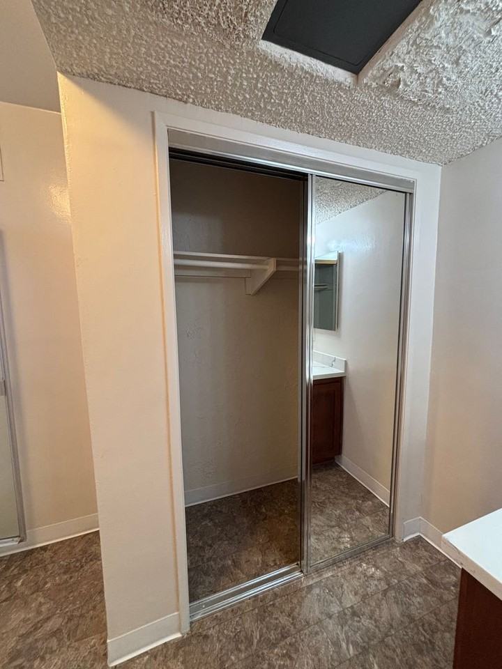 1-BEDROOM in TORRANCE  | ALL UTILITIES INCLUDED | ONLY $950 DEPOSIT! - Photo 3 of 50