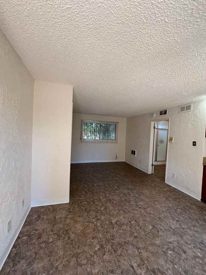 1-BEDROOM in TORRANCE  | ALL UTILITIES INCLUDED | ONLY $950 DEPOSIT! - Photo 5 of 50