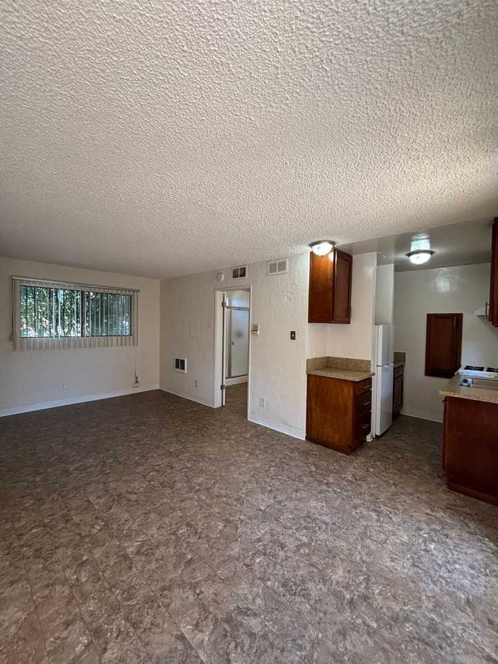 1-BEDROOM in TORRANCE  | ALL UTILITIES INCLUDED | ONLY $950 DEPOSIT! - Photo 6 of 50