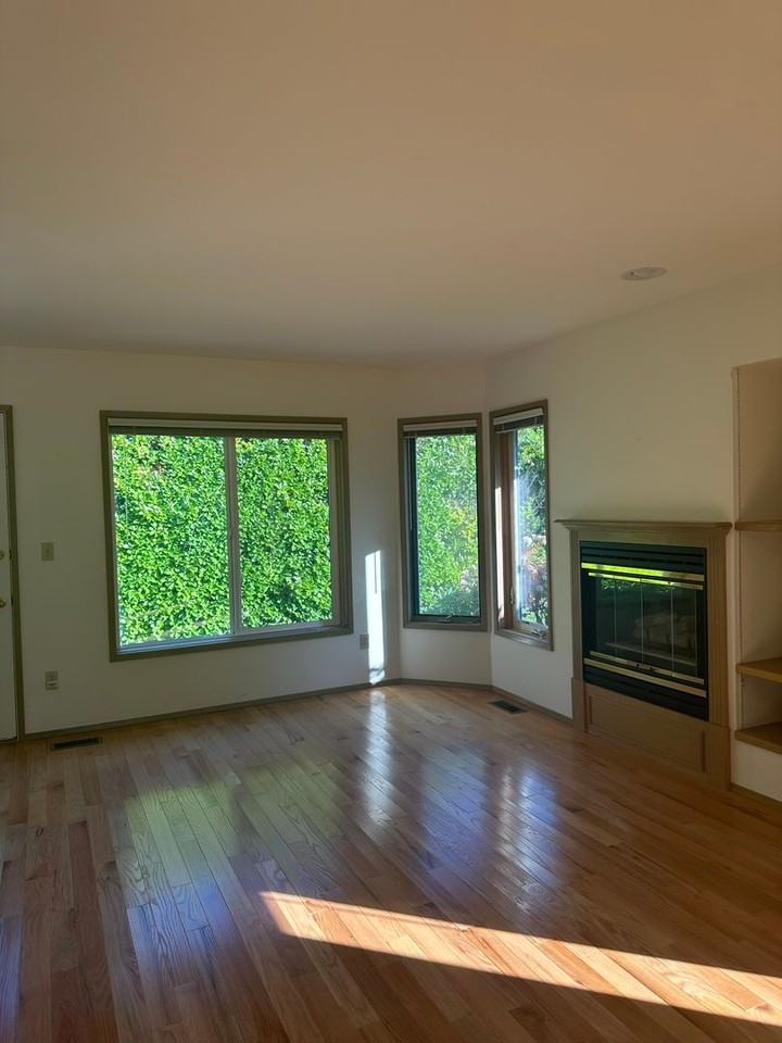 4005B Village Dr - Photo 5 of 23