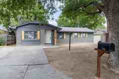 118 Ne Angus St - Photo 1 of 1