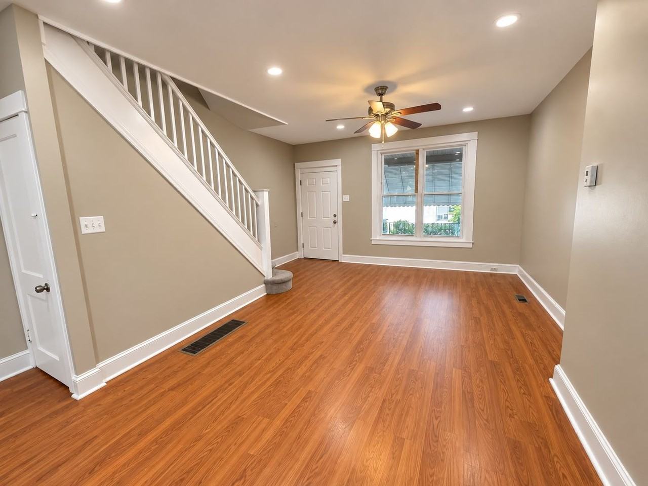 6563 N Lambert St - Photo 4 of 16
