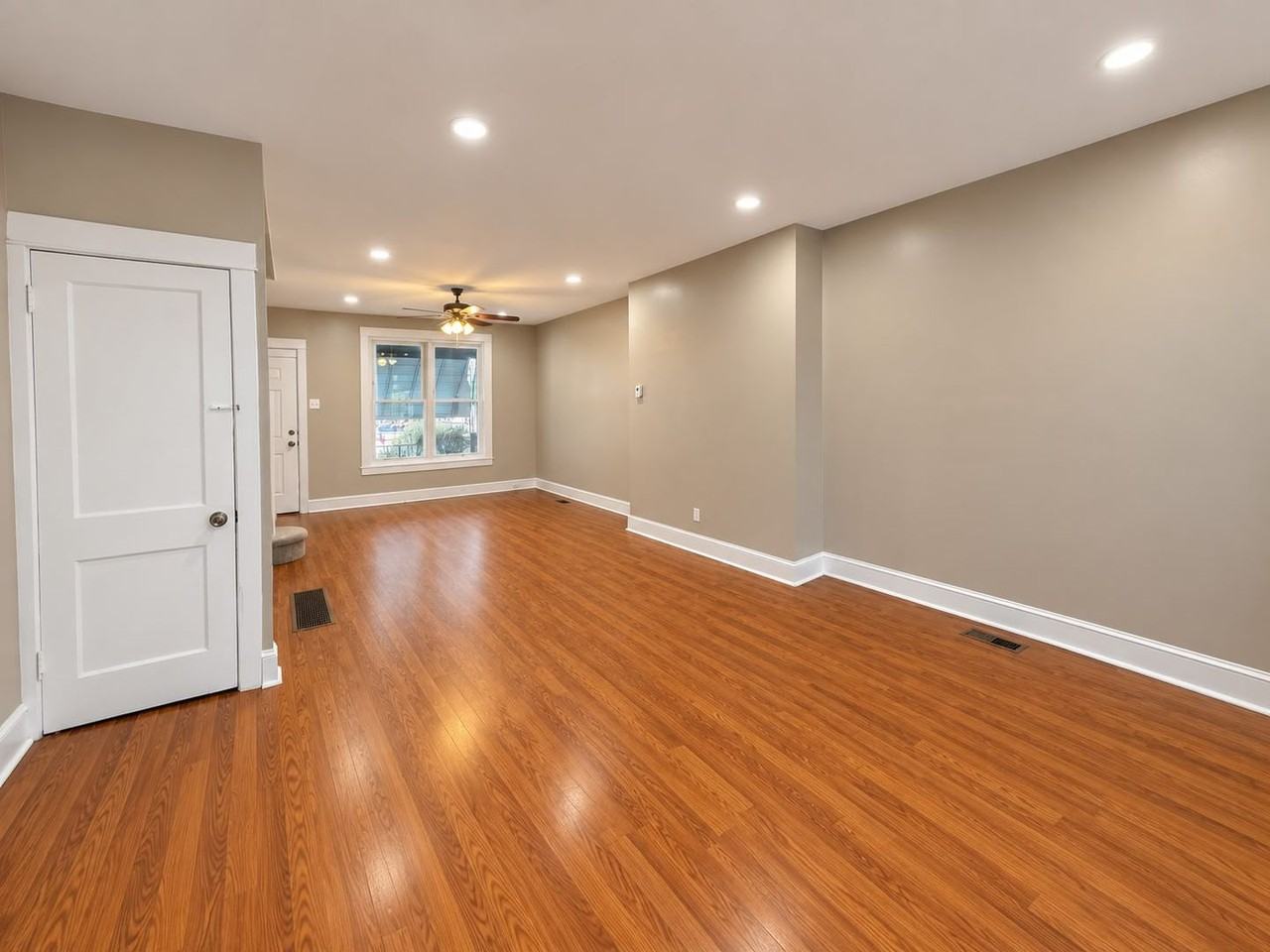 6563 N Lambert St - Photo 5 of 16