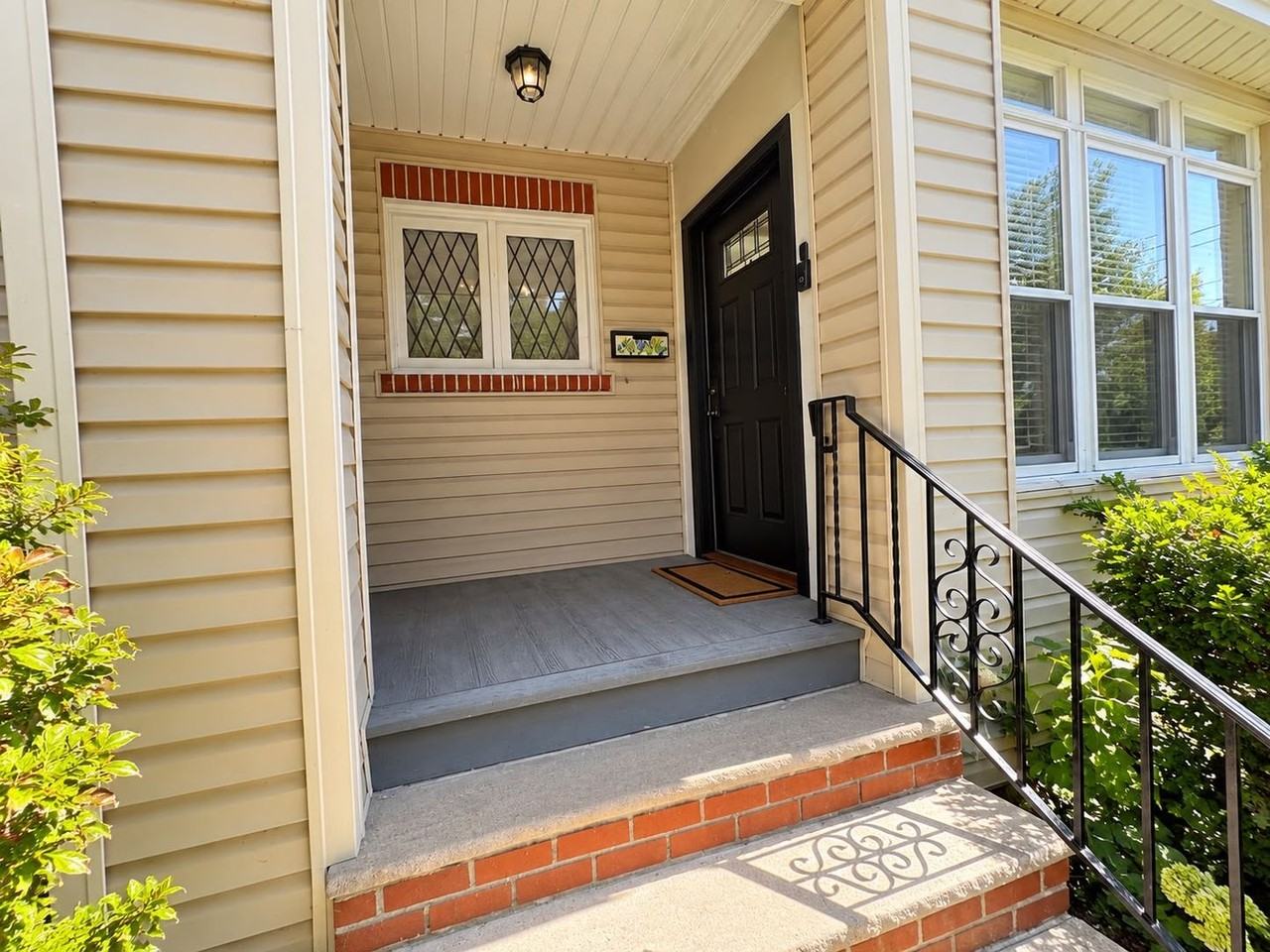 4713 Conshohocken Ave - Photo 4 of 27