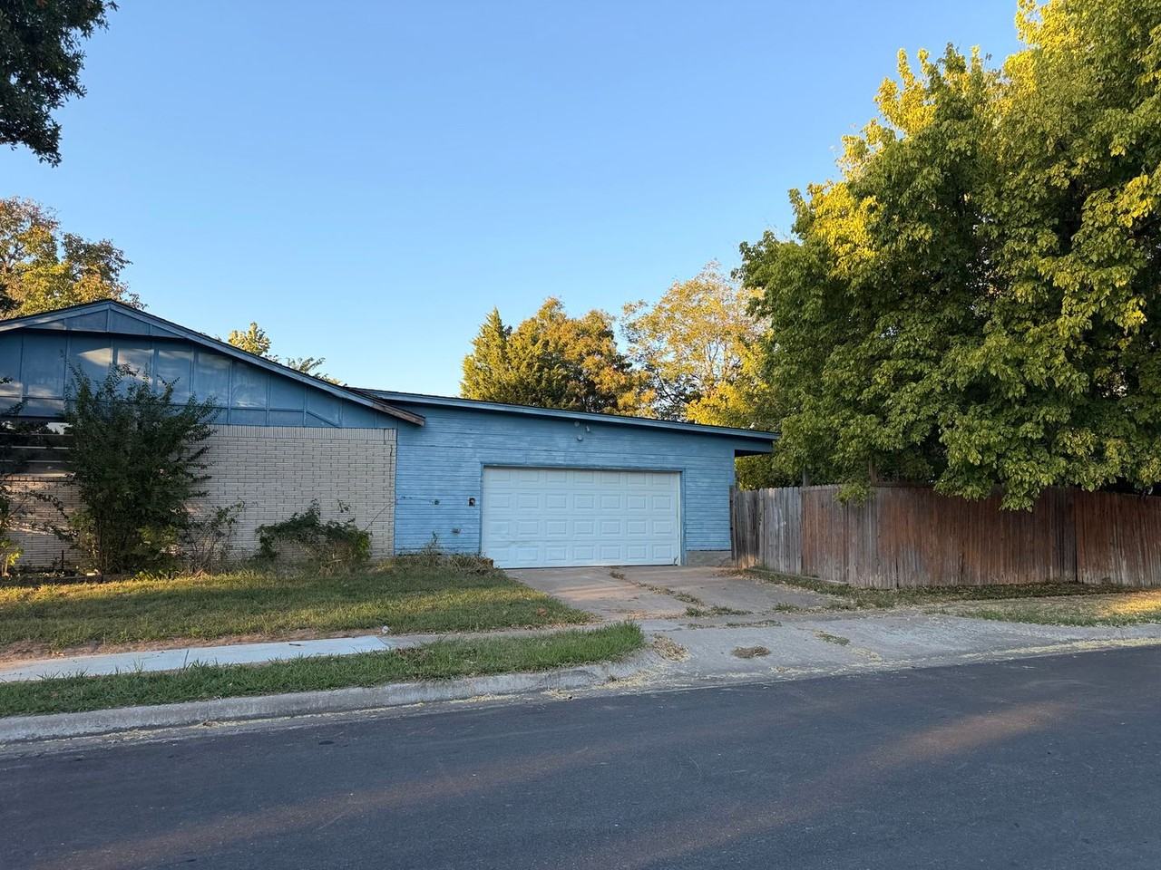 3613 S 116th East Ave - Photo 4 of 37