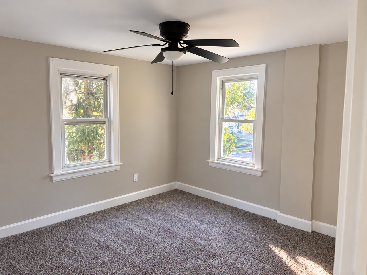 1190 Dietz Ave - Photo 6 of 8