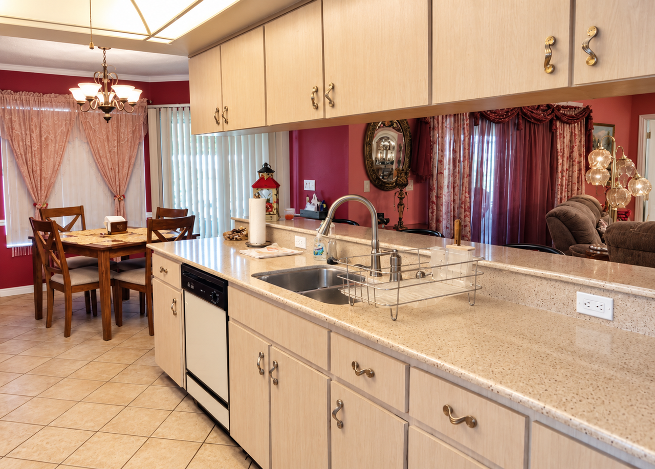 3026 Lackland Ave - Photo 6 of 14