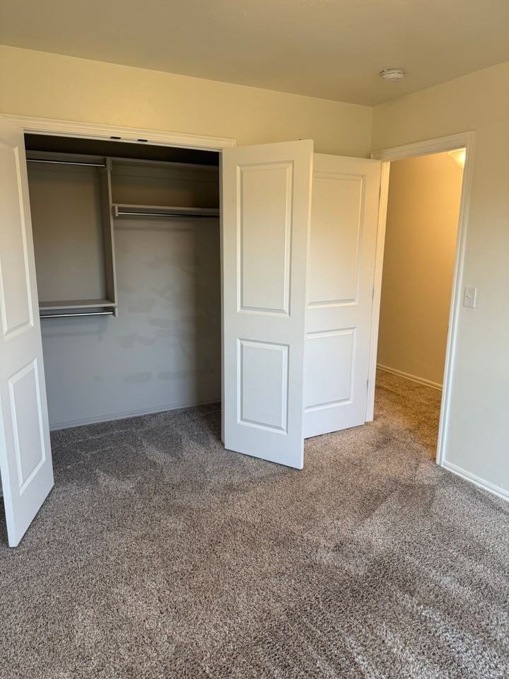 11513 Sw 8th Cir - Photo 5 of 32