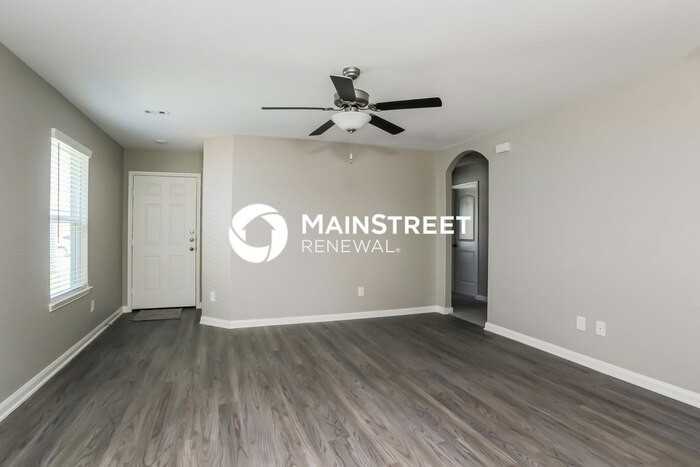23075 Bellini Dr - Photo 5 of 16