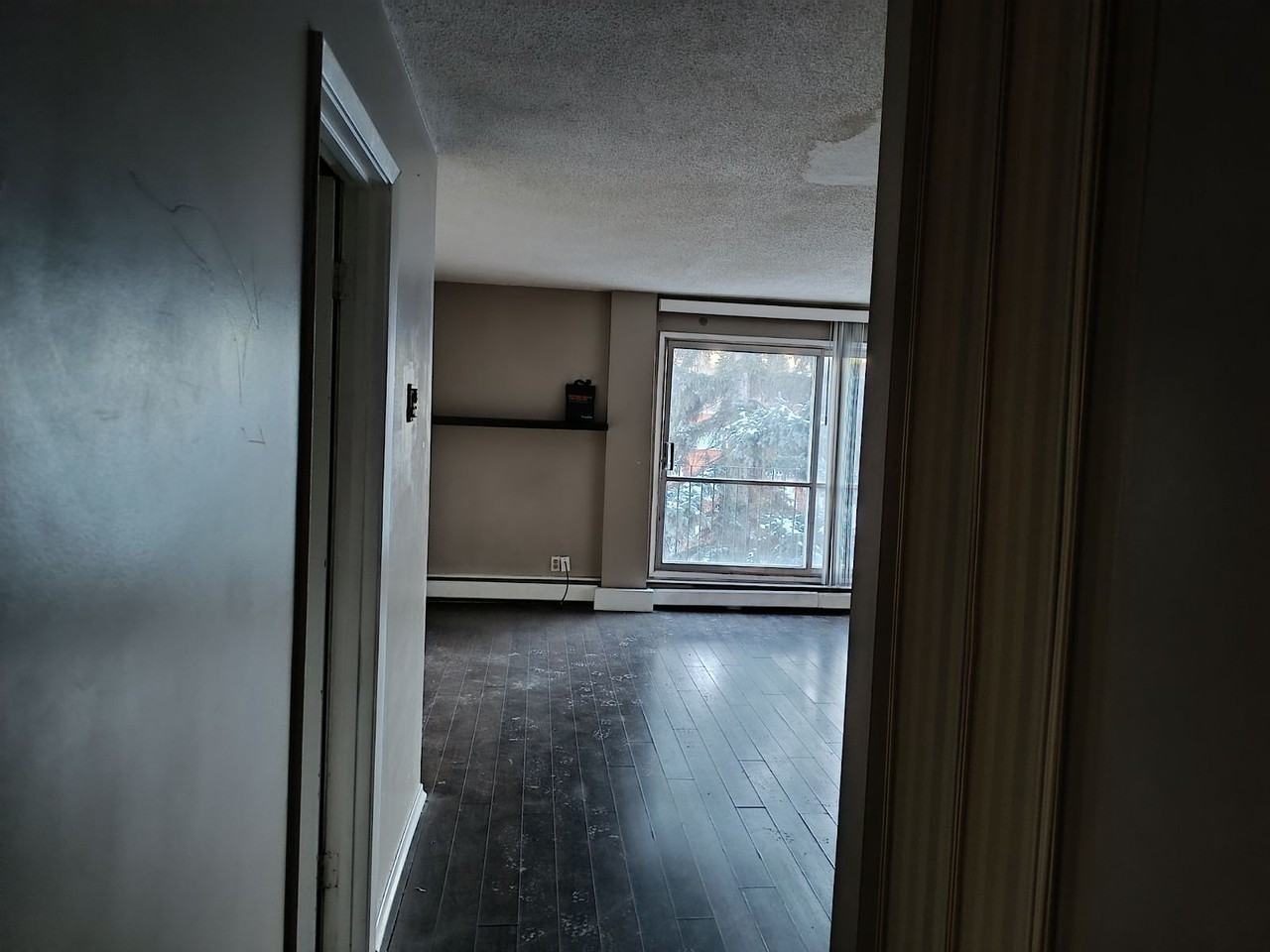 1902 11 Ave Sw - Photo 3 of 10