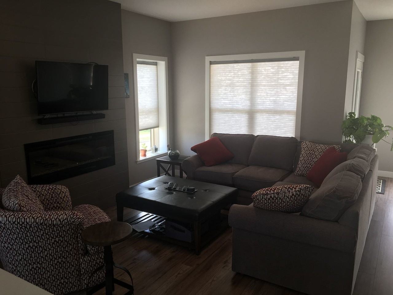 32 - 32 Horseshoe Cres - Photo 4 of 10