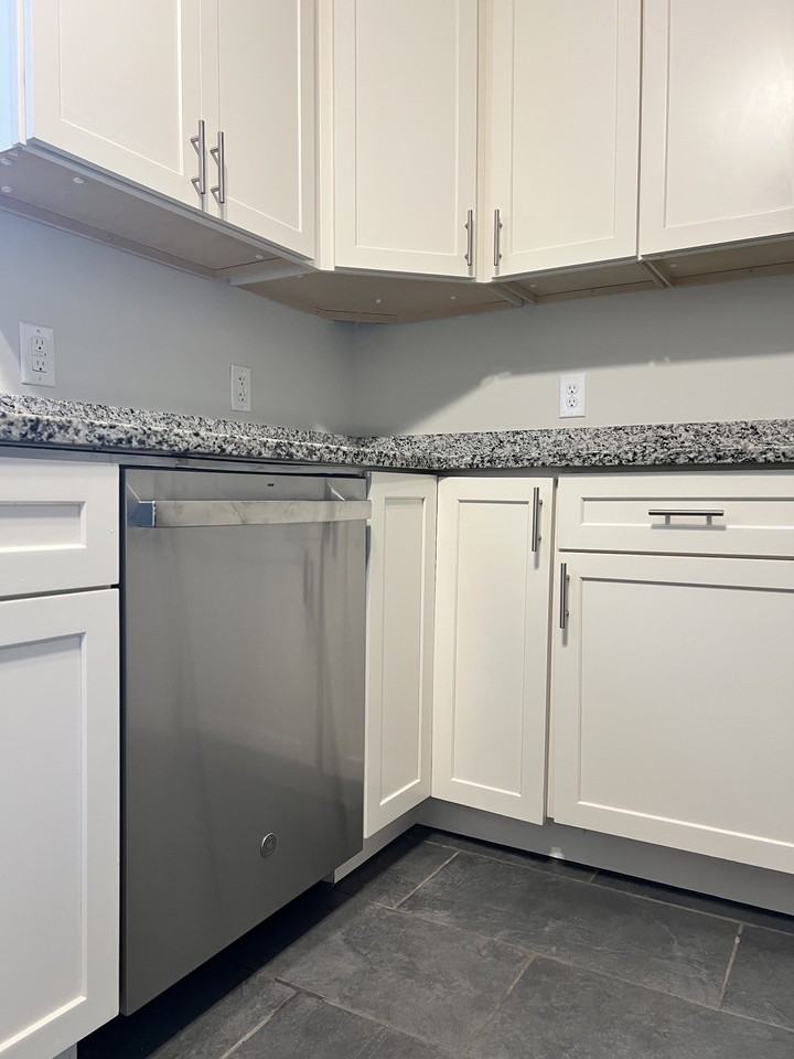 1816 Donnalee Ave Se #NA - Photo 4 of 27