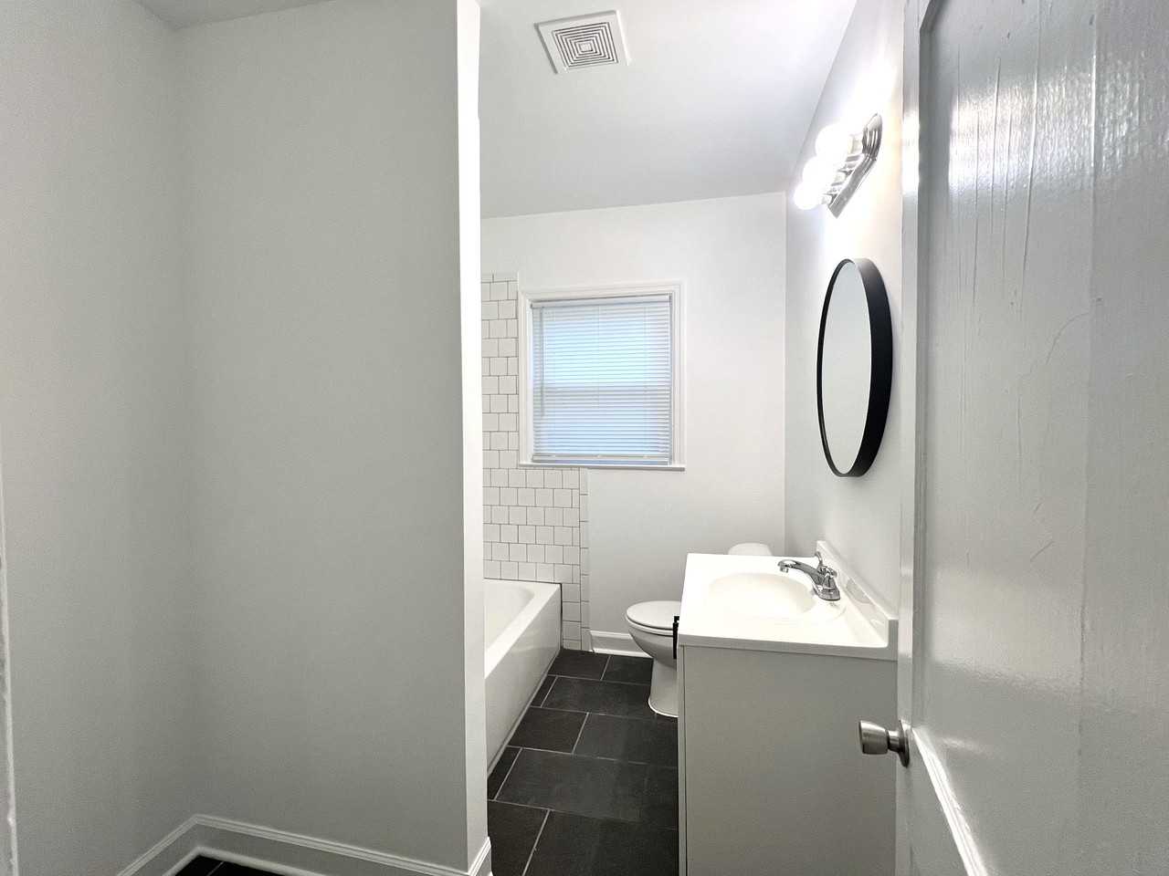 1816 Donnalee Ave Se #NA - Photo 6 of 27