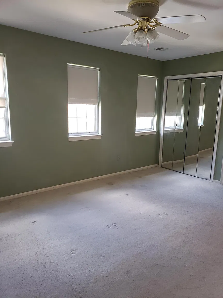 5737 Heritage Hill Ct #1 - Photo 2 of 10