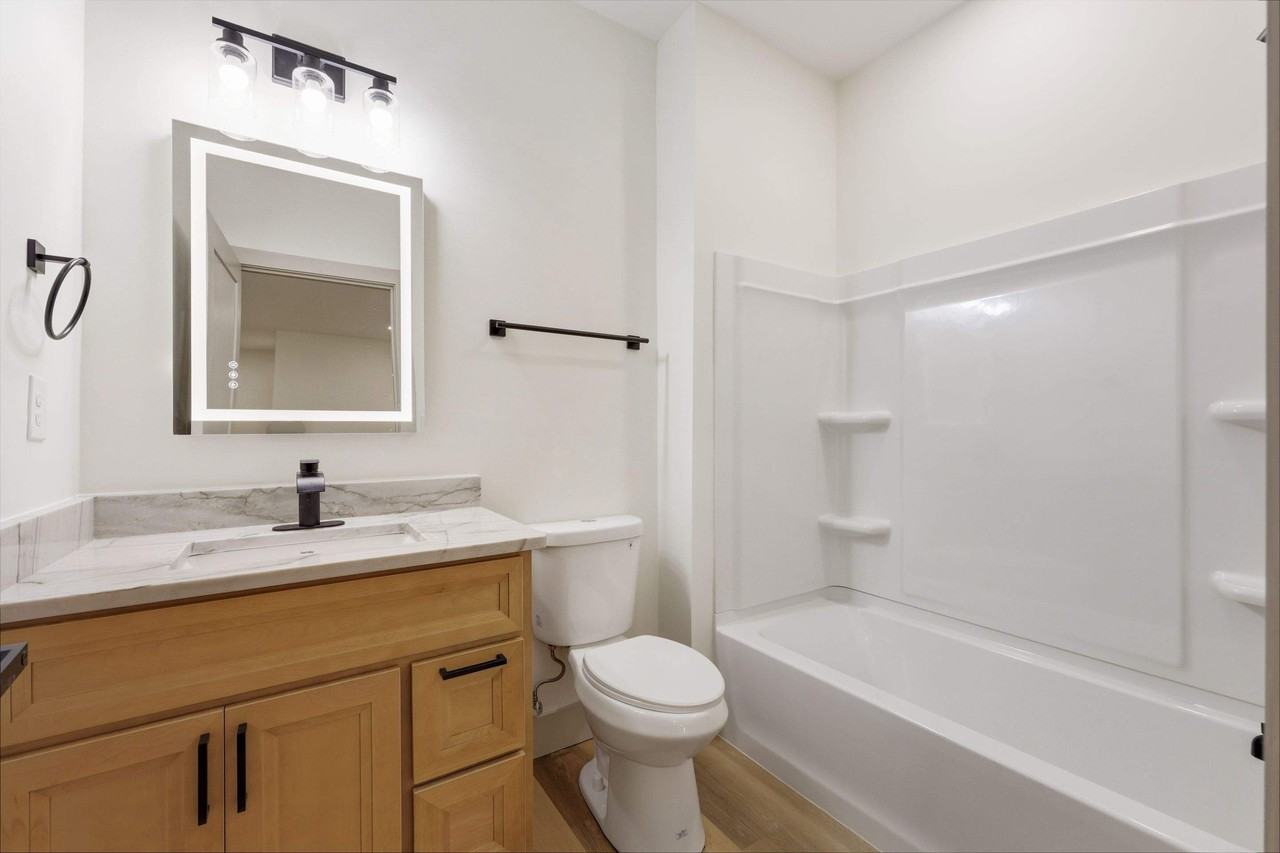 396 Pheasant Vw #NA - Photo 6 of 28