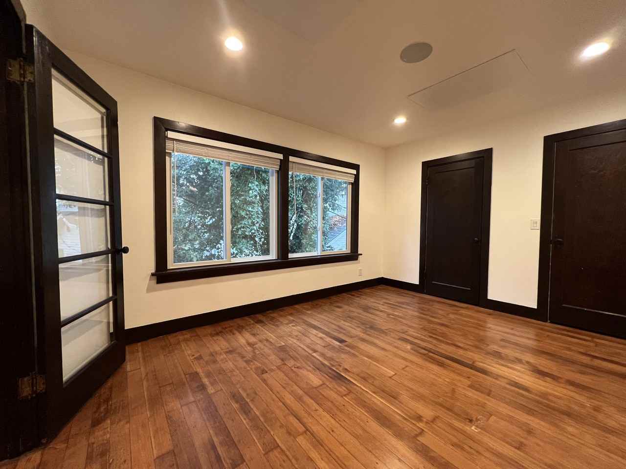 5114 S Creston St - Photo 6 of 16
