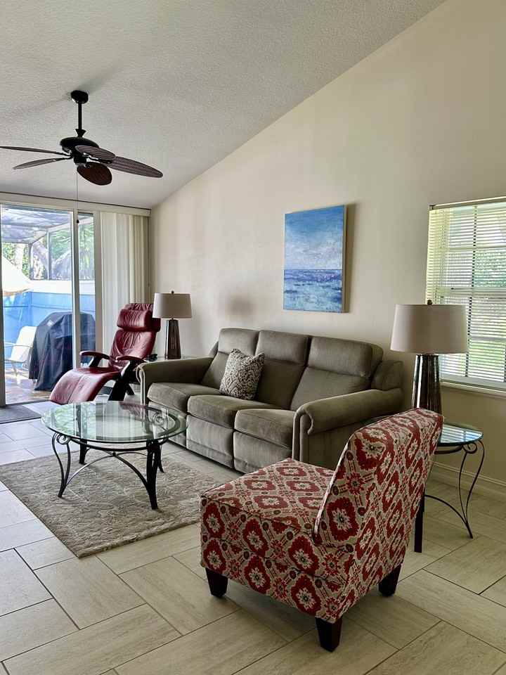 608 Ocean Dunes Cir #608 - Photo 3 of 24