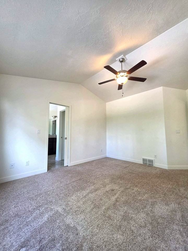 248 E 8265 S #1 - Photo 7 of 31
