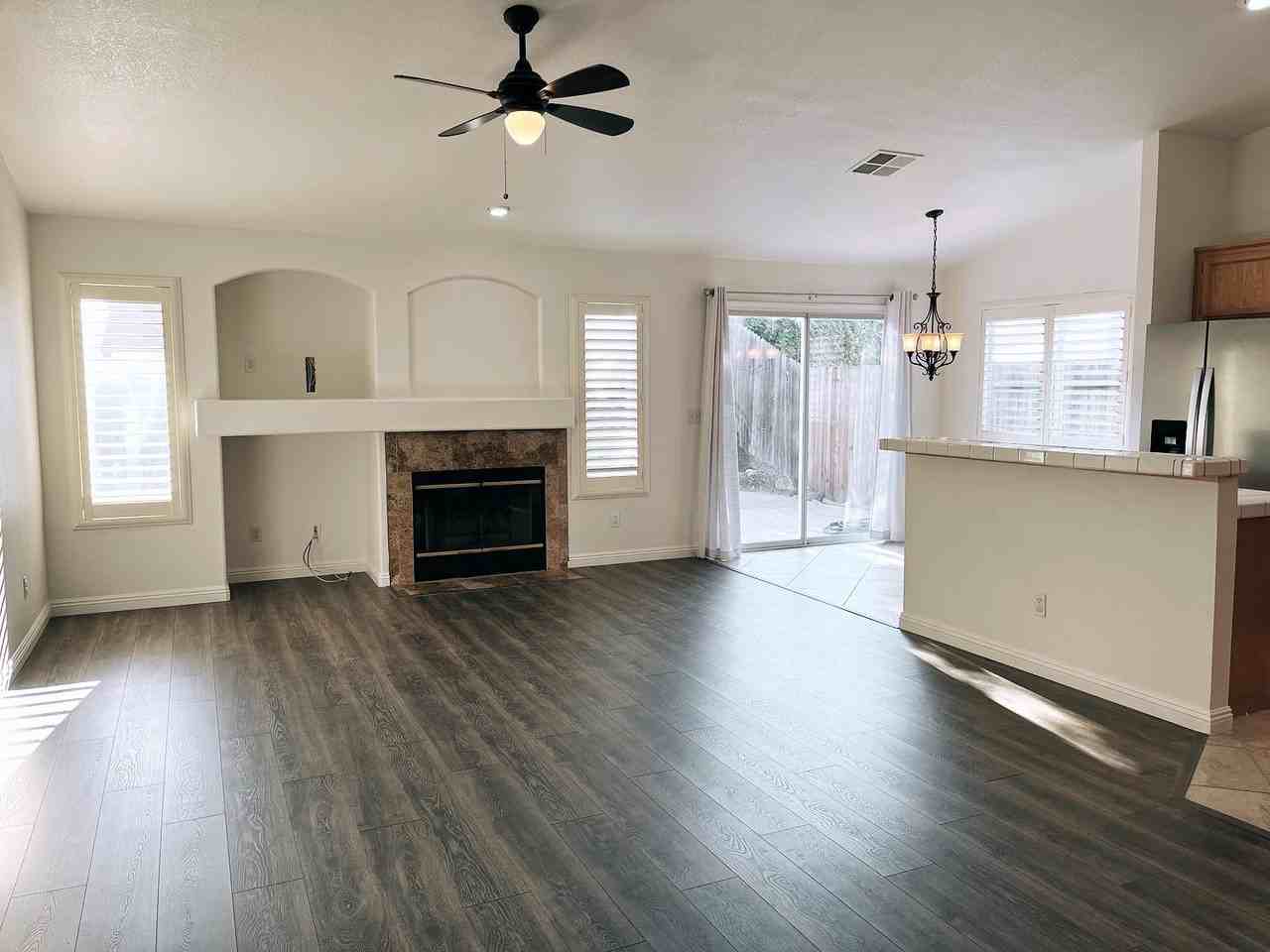 5558 Sage Dr #1 - Photo 3 of 7