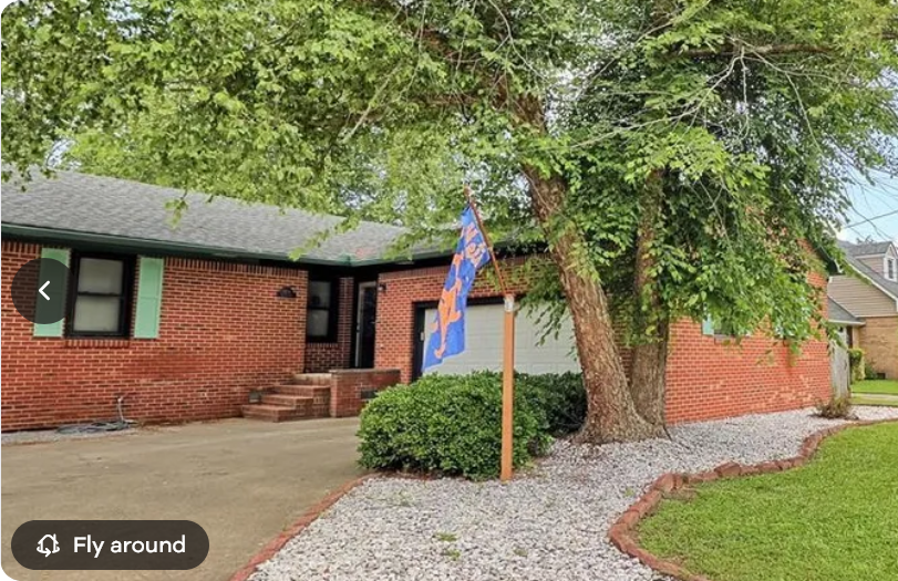 1508 Hopkins Dr #1 - Photo 2 of 2
