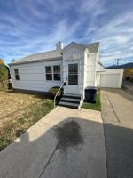 featured image of 1311 W Geyser St