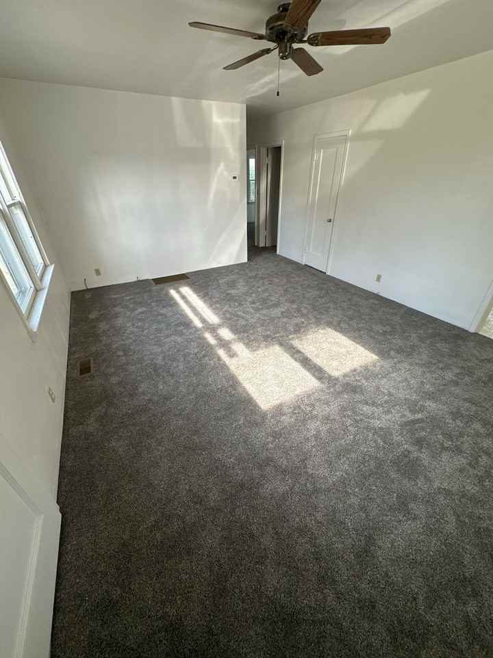 1311 W Geyser St - Photo 2 of 11