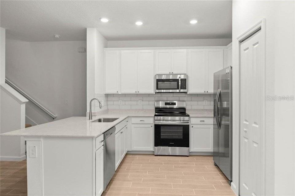 3624 Se 37th Ct #1 - Photo 6 of 27