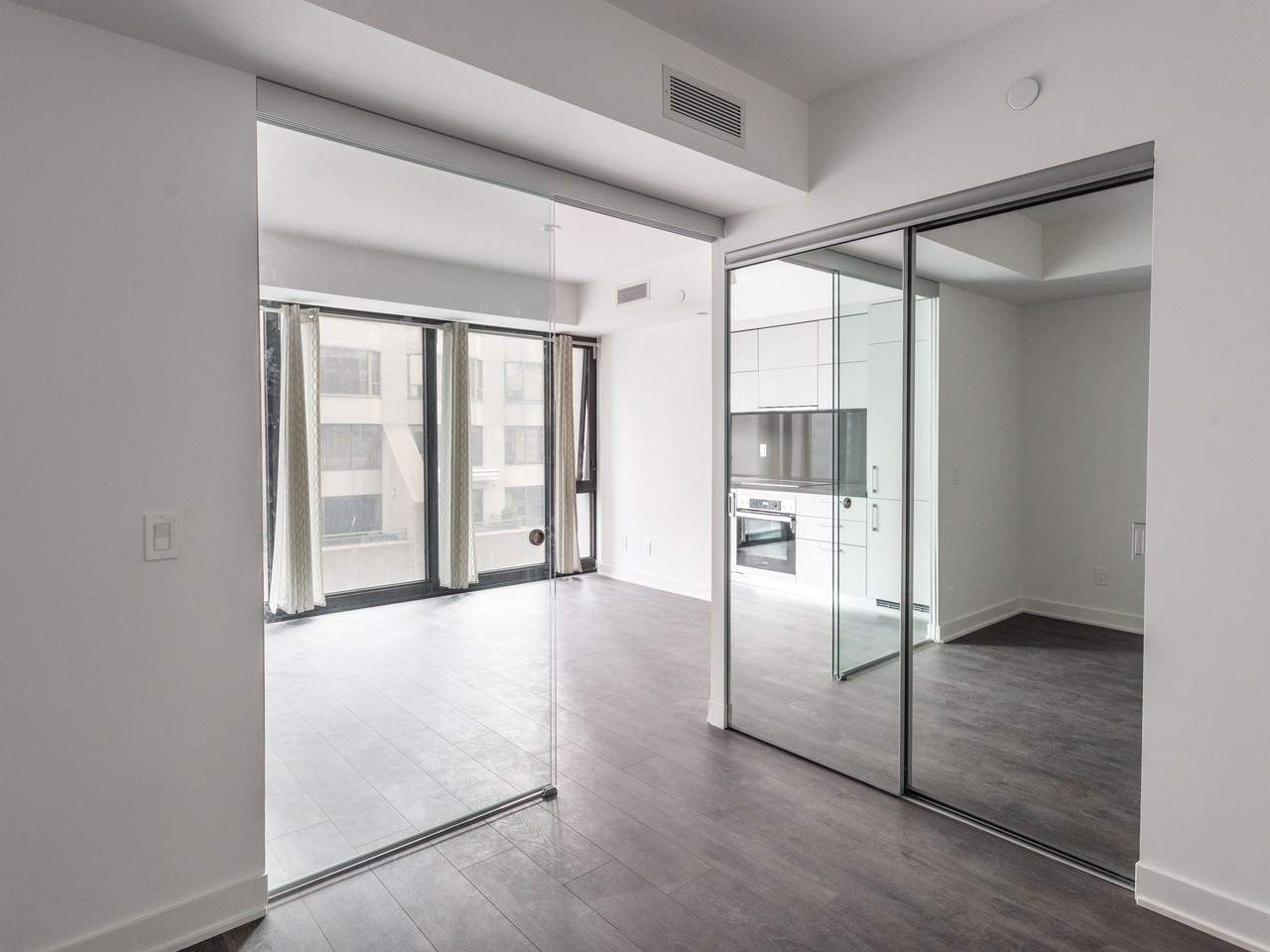 188 Cumberland Street #1607 - Photo 3 of 14